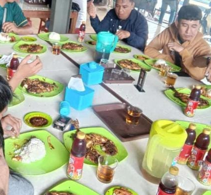 Lagi Viral! RM Ikan Bakar Sumber Laut, Tempat Asyik Menikmati Kelezatan Ikan Bakar dan Seafood di Tengah Kota Subang